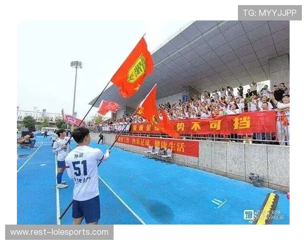 足球场上球星们赛场内外的心声与瞬间对话